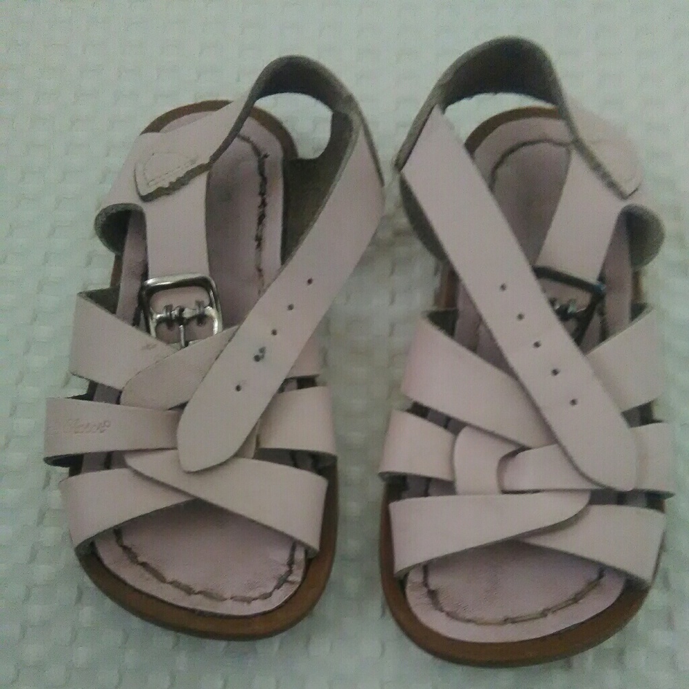 Saltwater sandals
